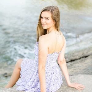 Meet your Posher, Olivia